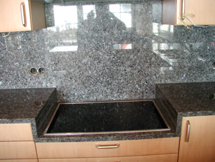 01_Küche_Granit_BluePearl