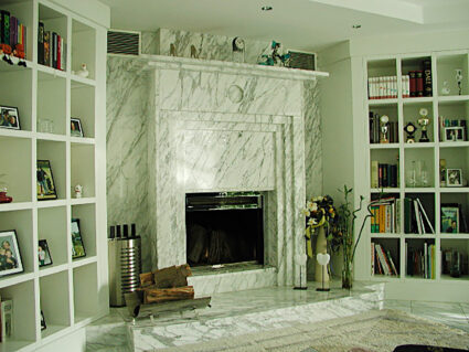 07_Kamin_Marmor_Carrara_Offen